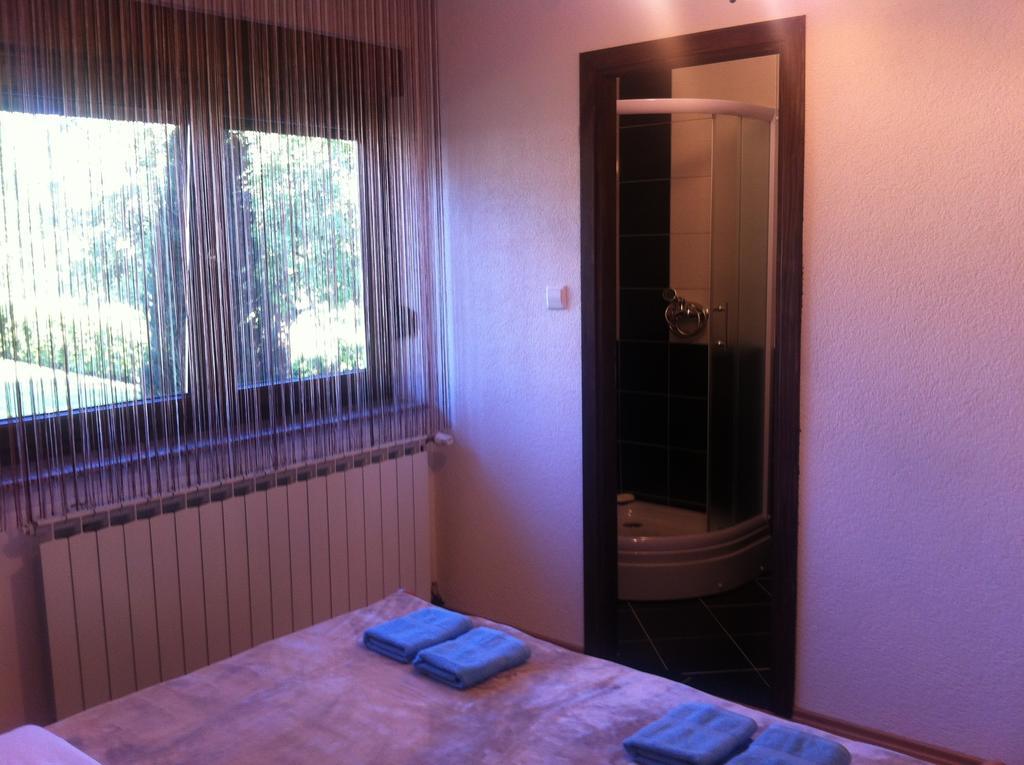 House Pribic Hotel Vrelo Korenicko Room photo